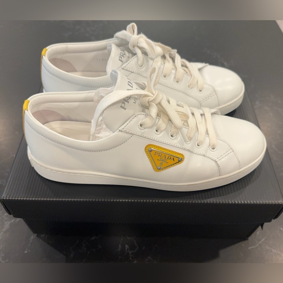 Prada Donna leather sneakers Sz 40 *great condition* - Picture 1 of 6